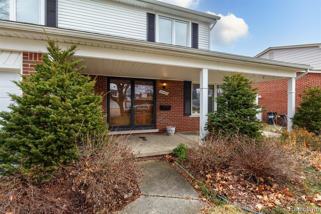 40420 MEADE POINT Drive, Sterling Heights, MI 48313 — Photo 5