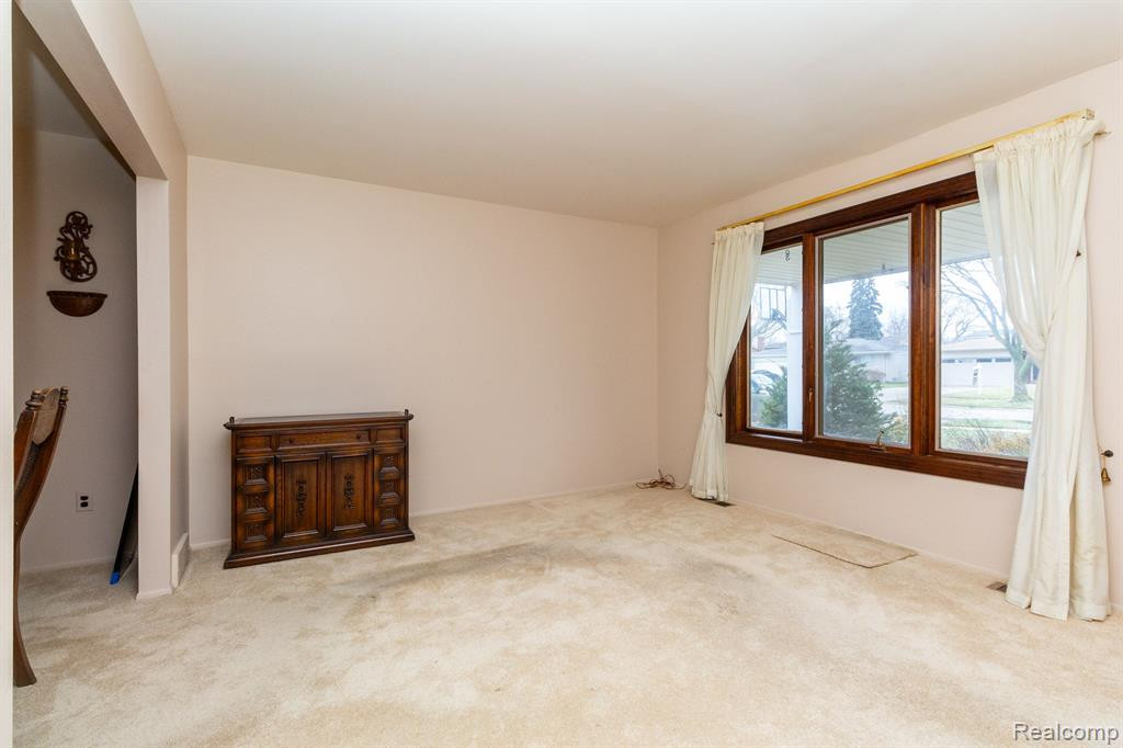 40420 MEADE POINT Drive, Sterling Heights, MI 48313 — Photo 9