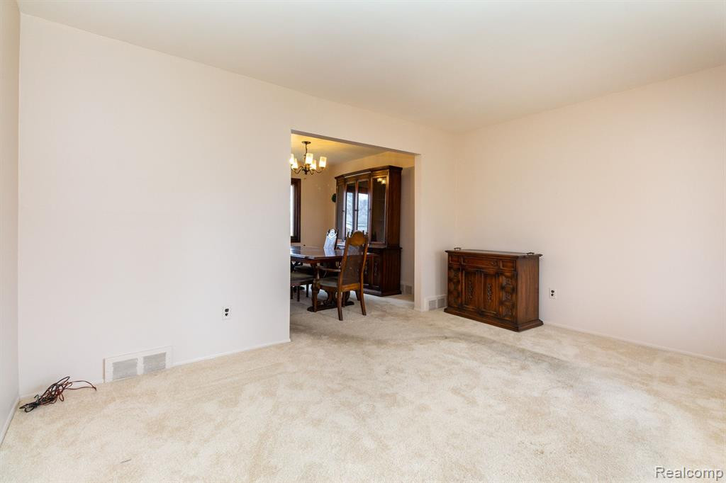 40420 MEADE POINT Drive, Sterling Heights, MI 48313 — Photo 10