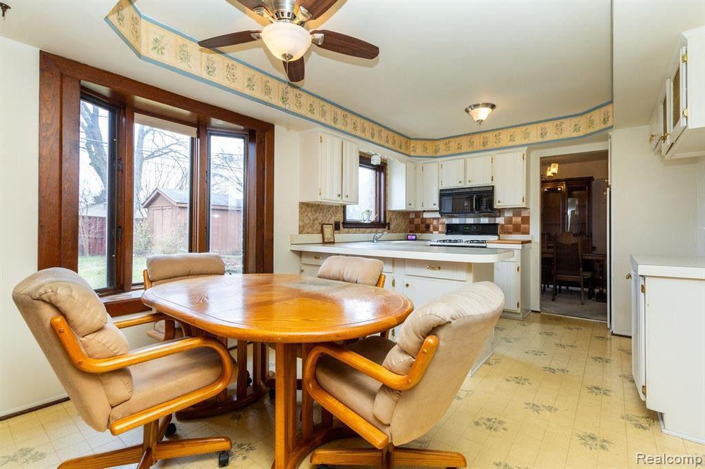 40420 MEADE POINT Drive, Sterling Heights, MI 48313 — Photo 13