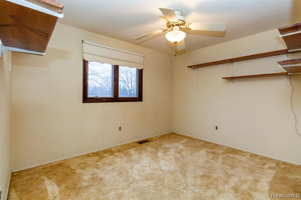 40420 MEADE POINT Drive, Sterling Heights, MI 48313 — Photo 25