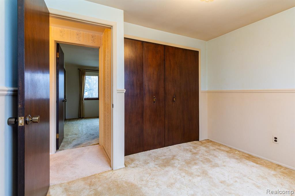 40420 MEADE POINT Drive, Sterling Heights, MI 48313 — Photo 28