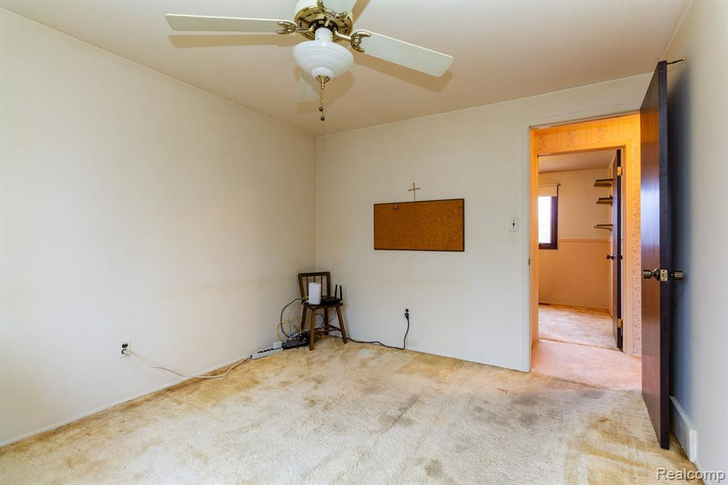 40420 MEADE POINT Drive, Sterling Heights, MI 48313 — Photo 30