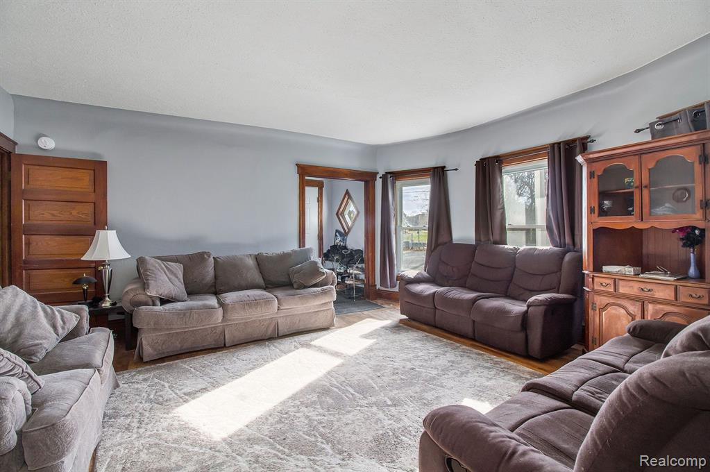 210 South Street, Ortonville, MI 48462 — Photo 17