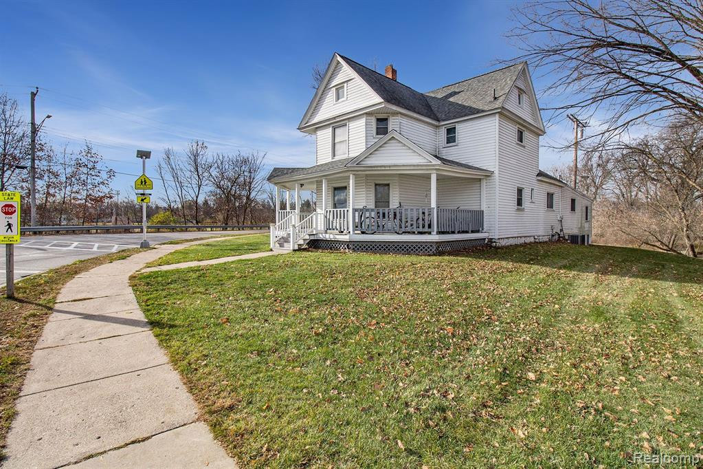 210 South Street, Ortonville, MI 48462 — Photo 22