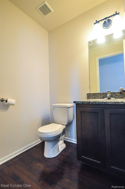 24867 VALLEYWOOD Drive, South Lyon, MI 48178 — Photo 3
