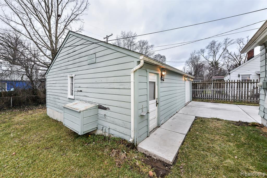 2726 FERNWOOD Avenue, Ann Arbor, MI 48104 — Photo 7