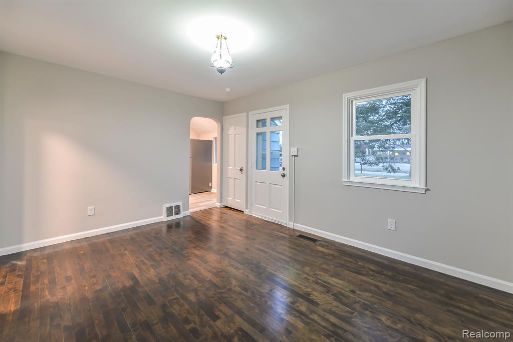 2726 FERNWOOD Avenue, Ann Arbor, MI 48104 — Photo 16