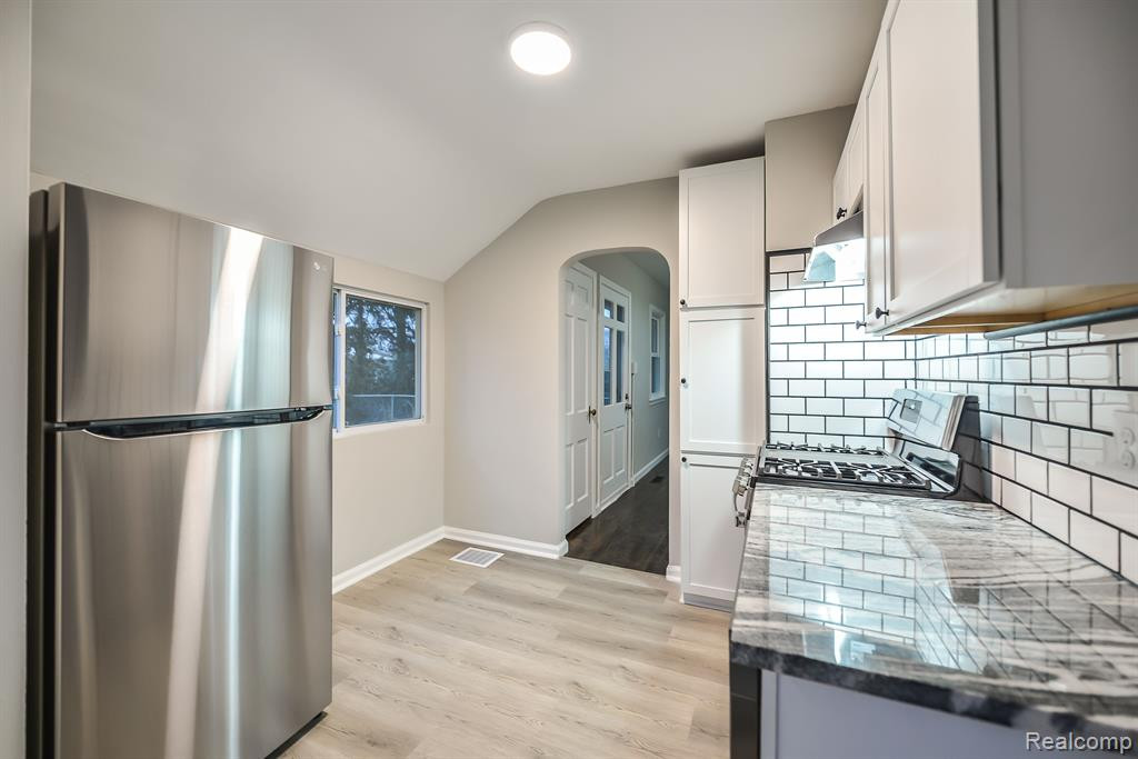 2726 FERNWOOD Avenue, Ann Arbor, MI 48104 — Photo 20
