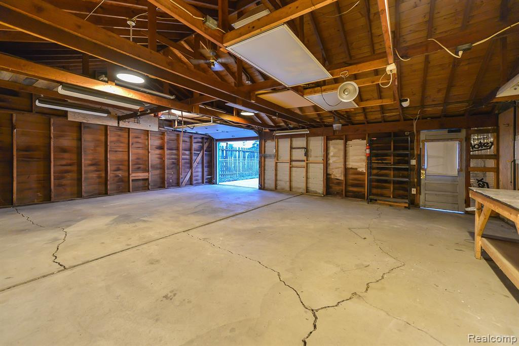 2726 FERNWOOD Avenue, Ann Arbor, MI 48104 — Photo 35