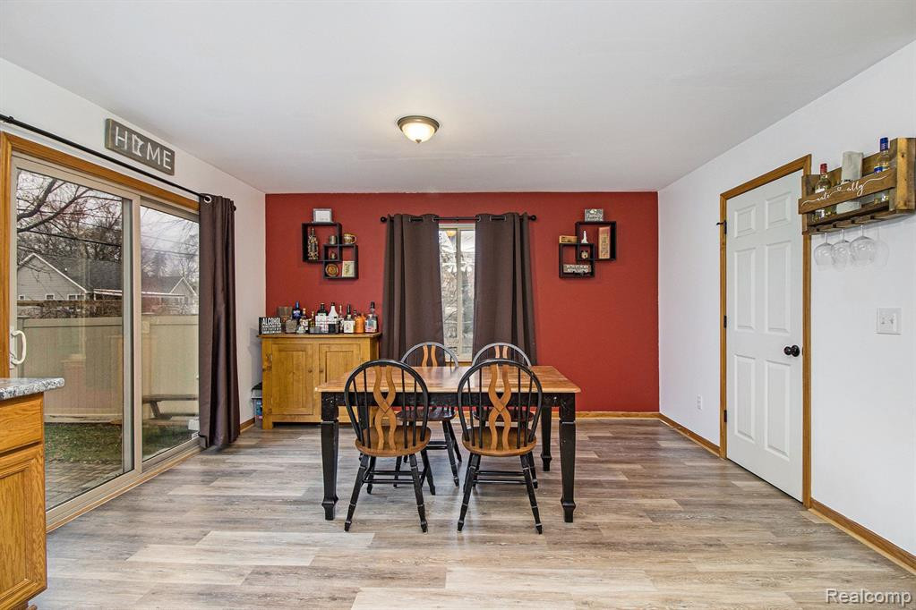 7950 SYRACUSE Street, Taylor, MI 48180 — Photo 11