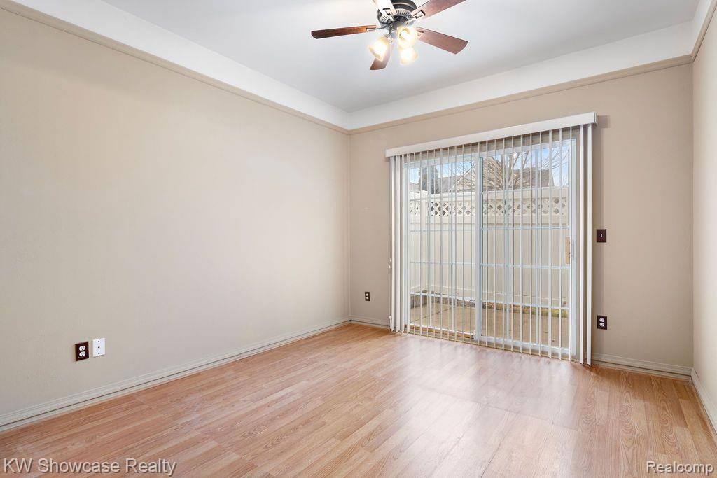 5104 ADDINGTON Drive, Commerce Twp, MI 48390 — Photo 18