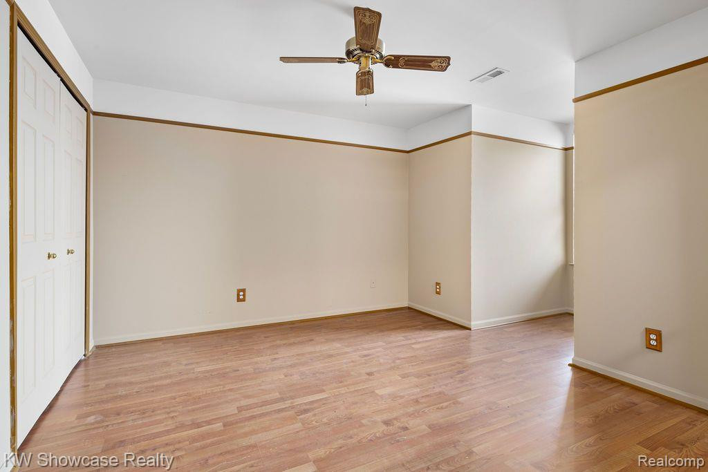 5104 ADDINGTON Drive, Commerce Twp, MI 48390 — Photo 25