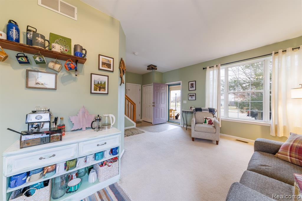 7238 SPY GLASS Lane, Ypsilanti, MI 48197 — Photo 4