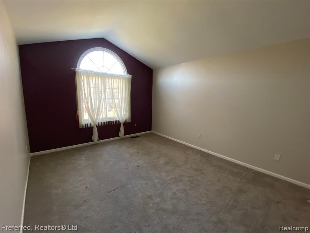 1016 PINEWOOD Court, 48, Brighton, MI 48116 — Photo 17