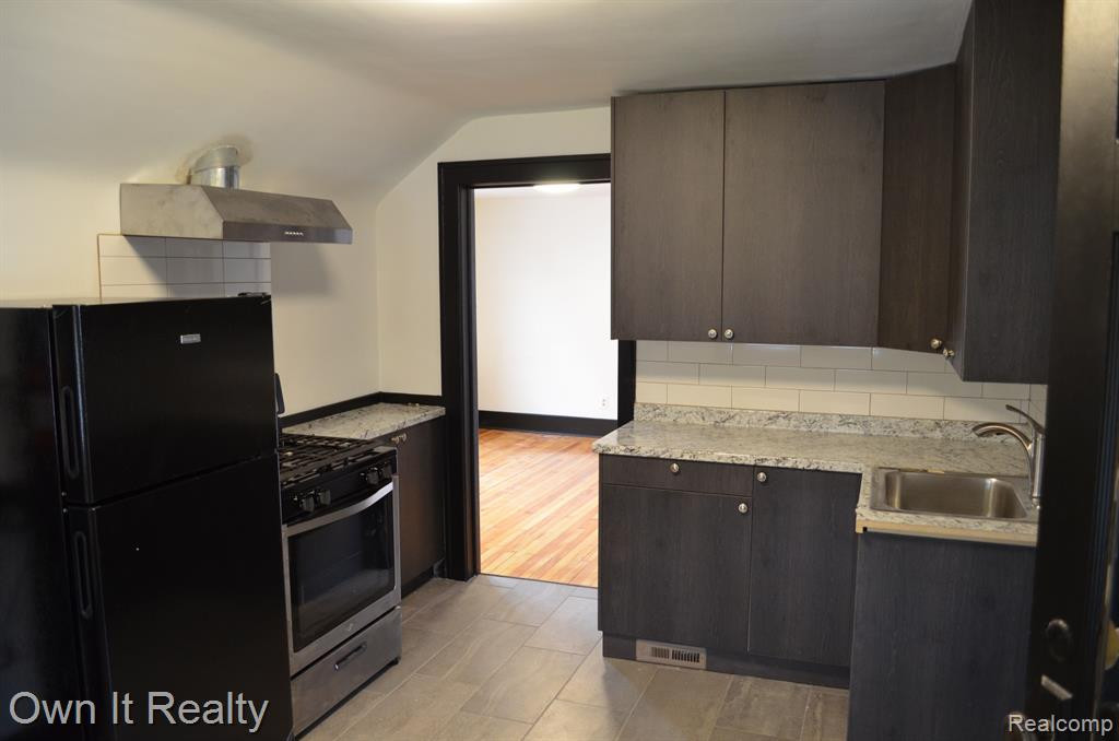 5504 JONATHON Street, Dearborn, MI 48126 — Photo 19