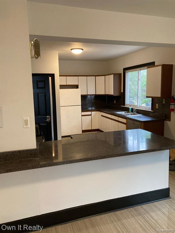 5504 JONATHON Street, Dearborn, MI 48126 — Photo 10