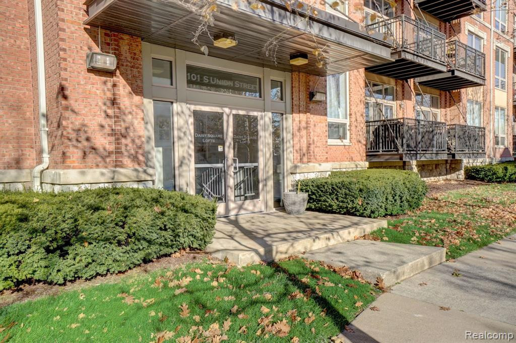 101 S UNION Street, 303, Plymouth, MI 48170 — Photo 3