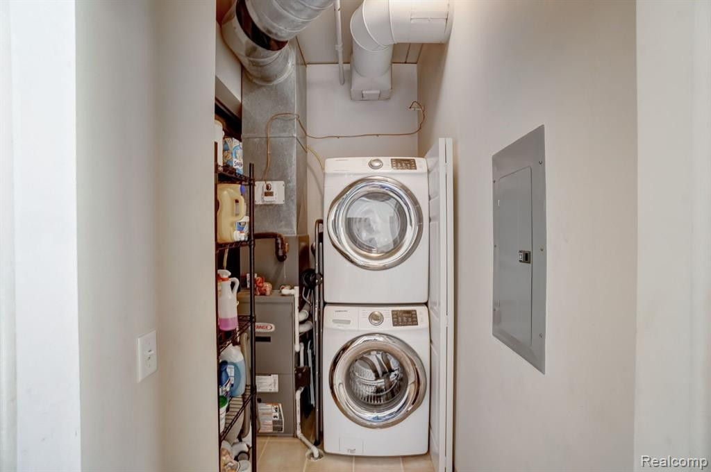 101 S UNION Street, 303, Plymouth, MI 48170 — Photo 18