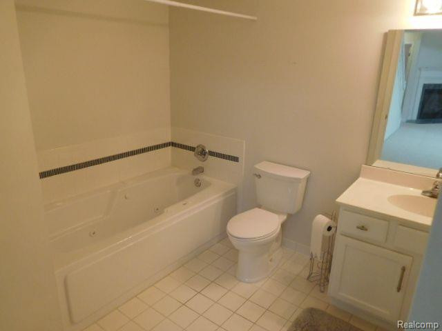 879 PERSIMMON Drive, Brighton, MI 48116 — Photo 30