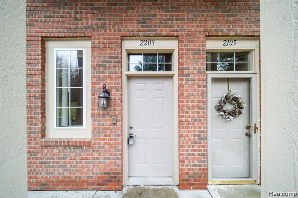 2203 Saratoga Boulevard, Walled Lake, MI 48390 — Photo 6