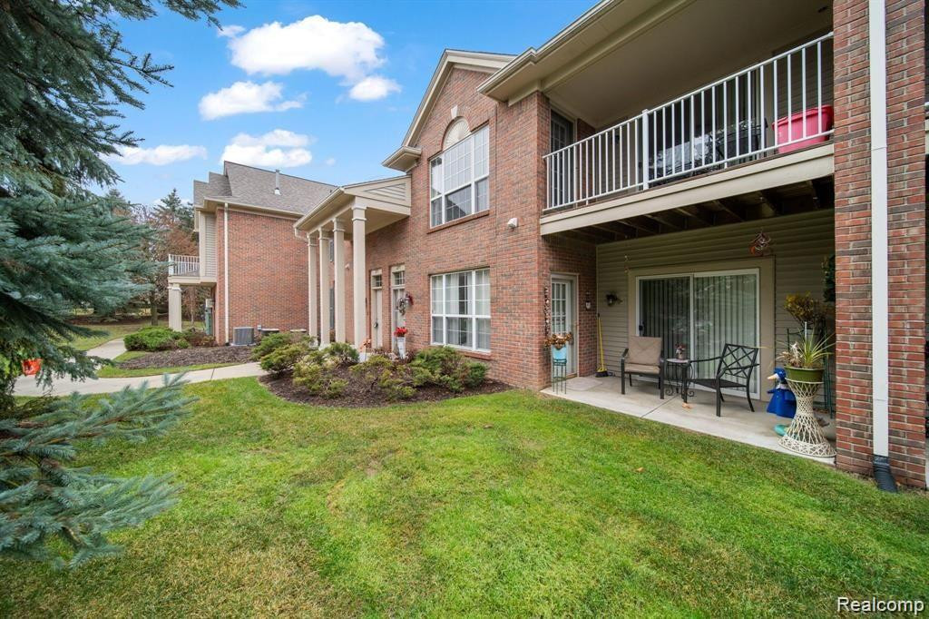 2203 Saratoga Boulevard, Walled Lake, MI 48390 — Photo 7