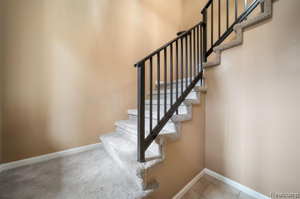 2203 Saratoga Boulevard, Walled Lake, MI 48390 — Photo 17