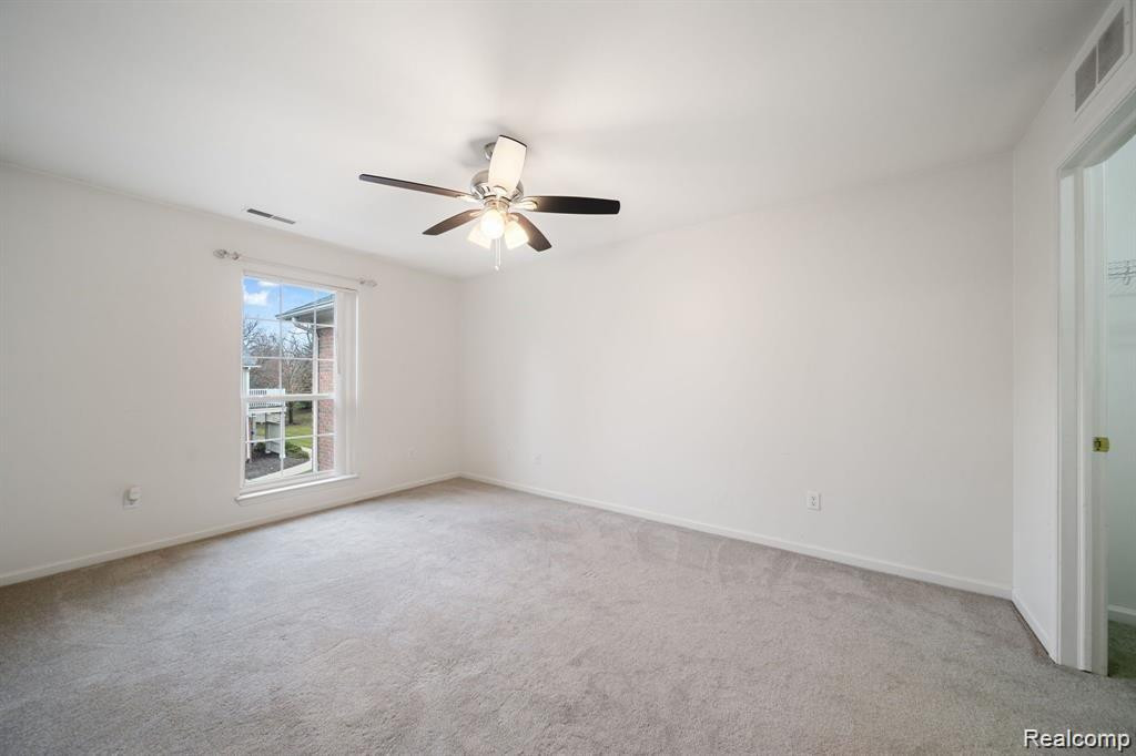 2203 Saratoga Boulevard, Walled Lake, MI 48390 — Photo 20