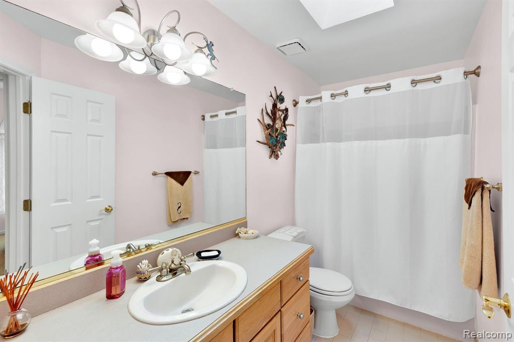 10259 ROYCE Drive, South Lyon, MI 48178 — Photo 23
