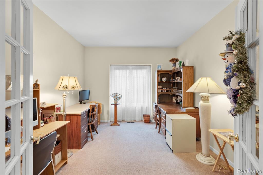 10259 ROYCE Drive, South Lyon, MI 48178 — Photo 26