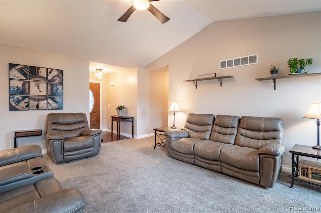 4244 JANICE, Fort Gratiot, MI 48059 — Photo 7