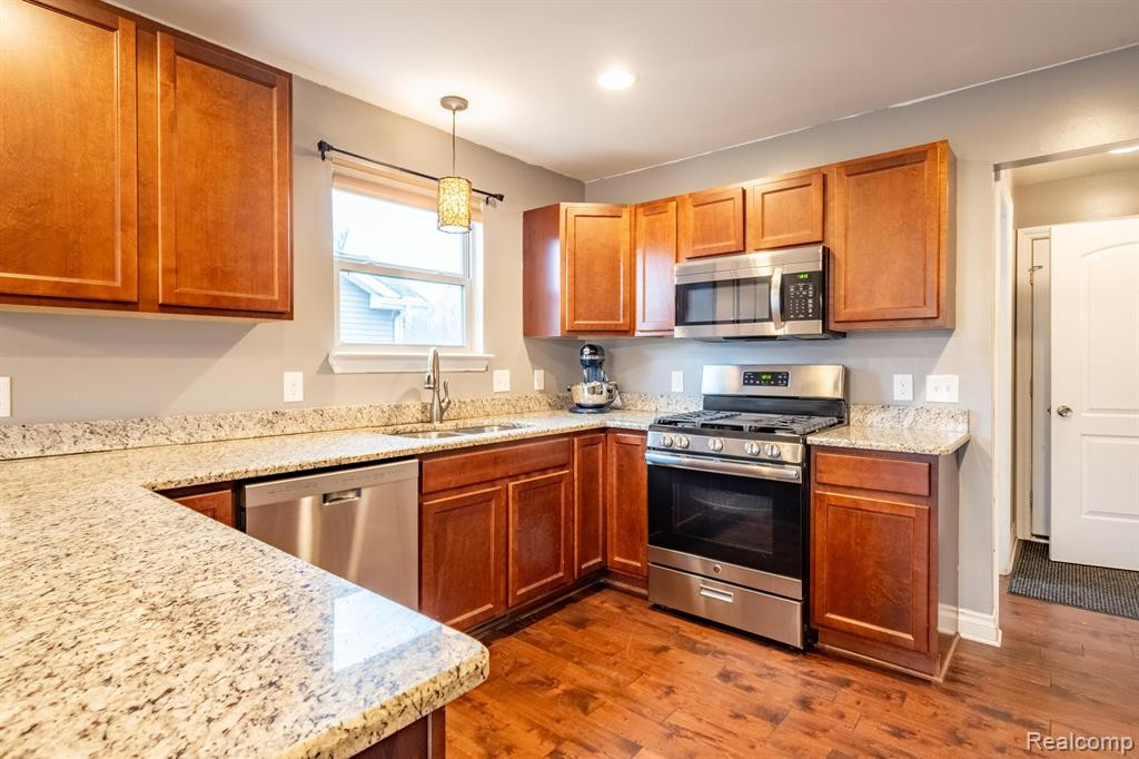 4244 JANICE, Fort Gratiot, MI 48059 — Photo 9