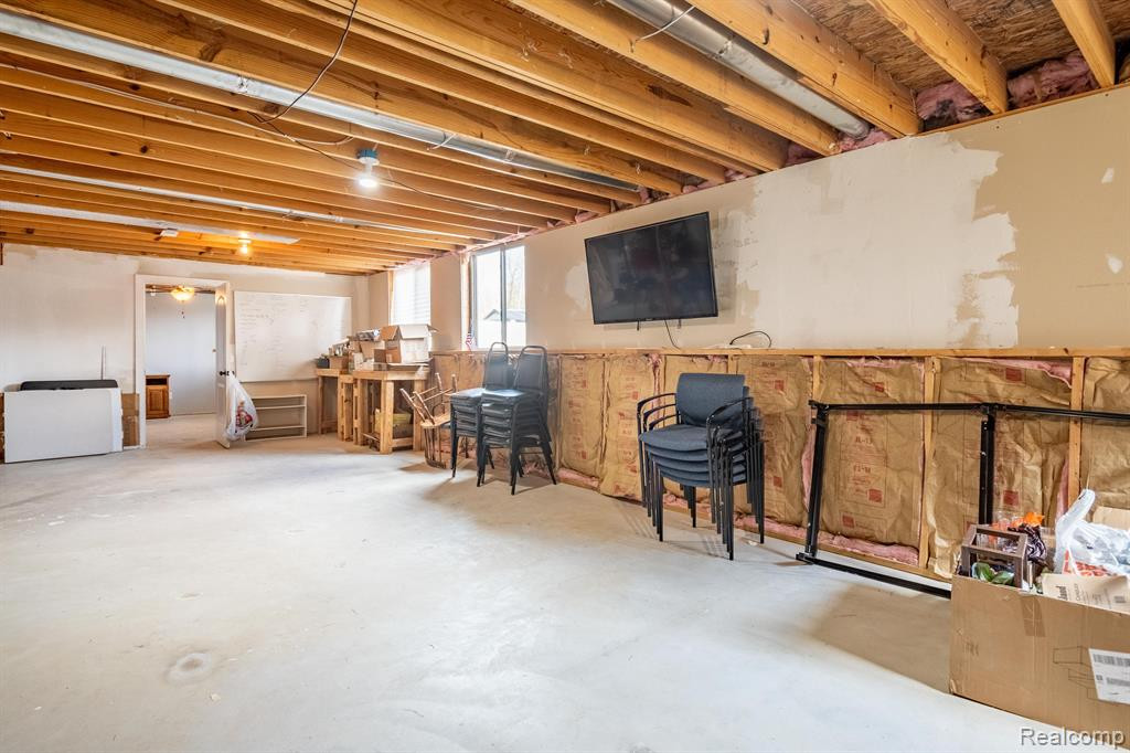 4244 JANICE, Fort Gratiot, MI 48059 — Photo 28