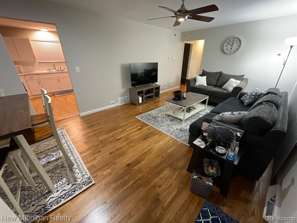 540 WOODLAWN Avenue, Ypsilanti, MI 48198 — Photo 5