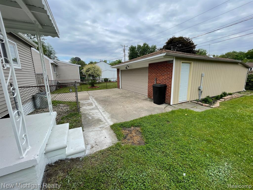 540 WOODLAWN Avenue, Ypsilanti, MI 48198 — Photo 14
