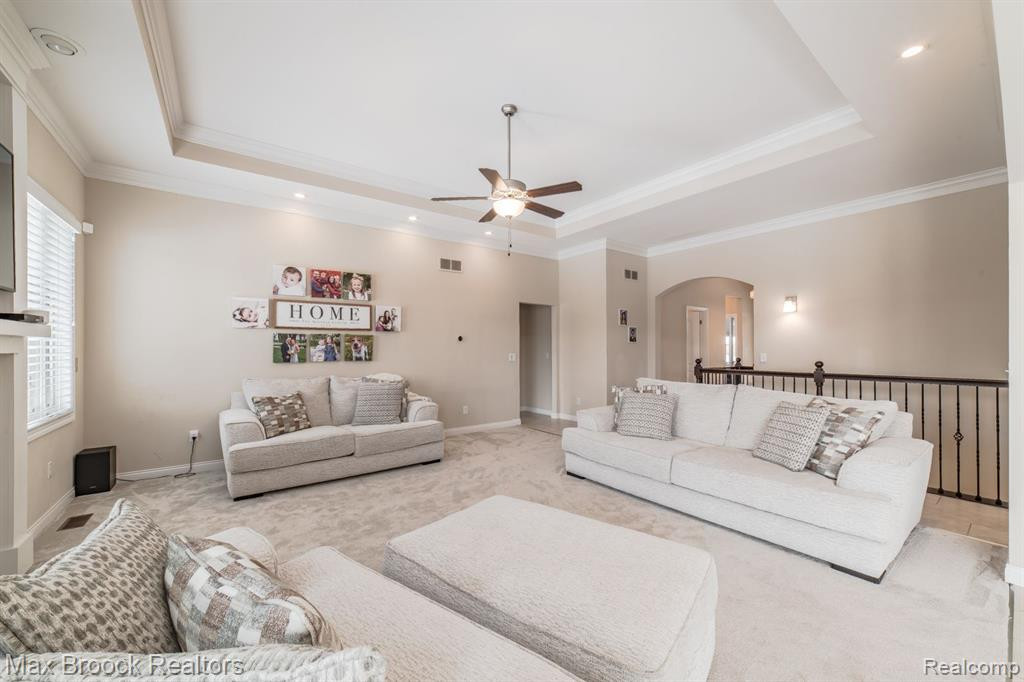 55222 HIDDEN RIVER Drive, Macomb, MI 48042 — Photo 8