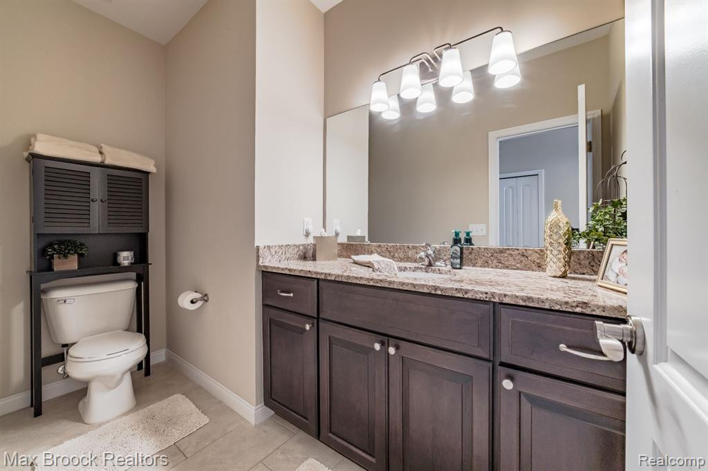 55222 HIDDEN RIVER Drive, Macomb, MI 48042 — Photo 15