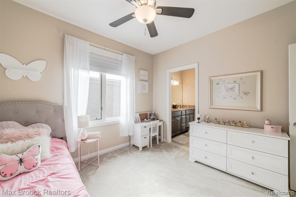 55222 HIDDEN RIVER Drive, Macomb, MI 48042 — Photo 29