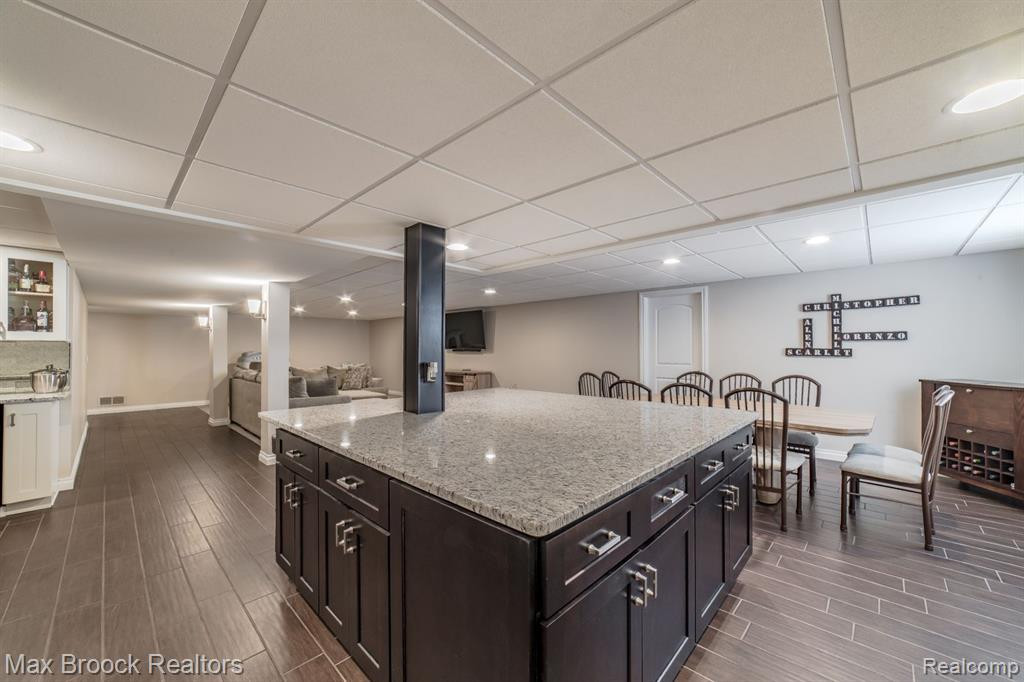55222 HIDDEN RIVER Drive, Macomb, MI 48042 — Photo 33