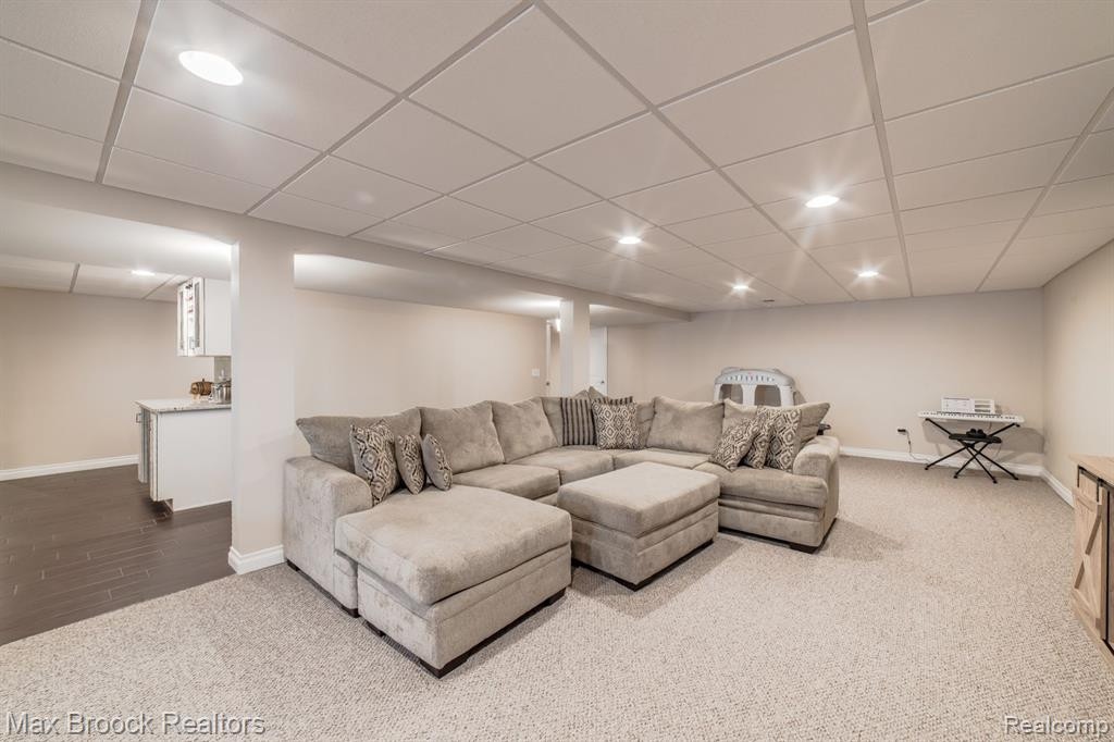55222 HIDDEN RIVER Drive, Macomb, MI 48042 — Photo 34