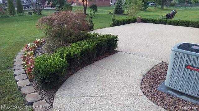 55222 HIDDEN RIVER Drive, Macomb, MI 48042 — Photo 46