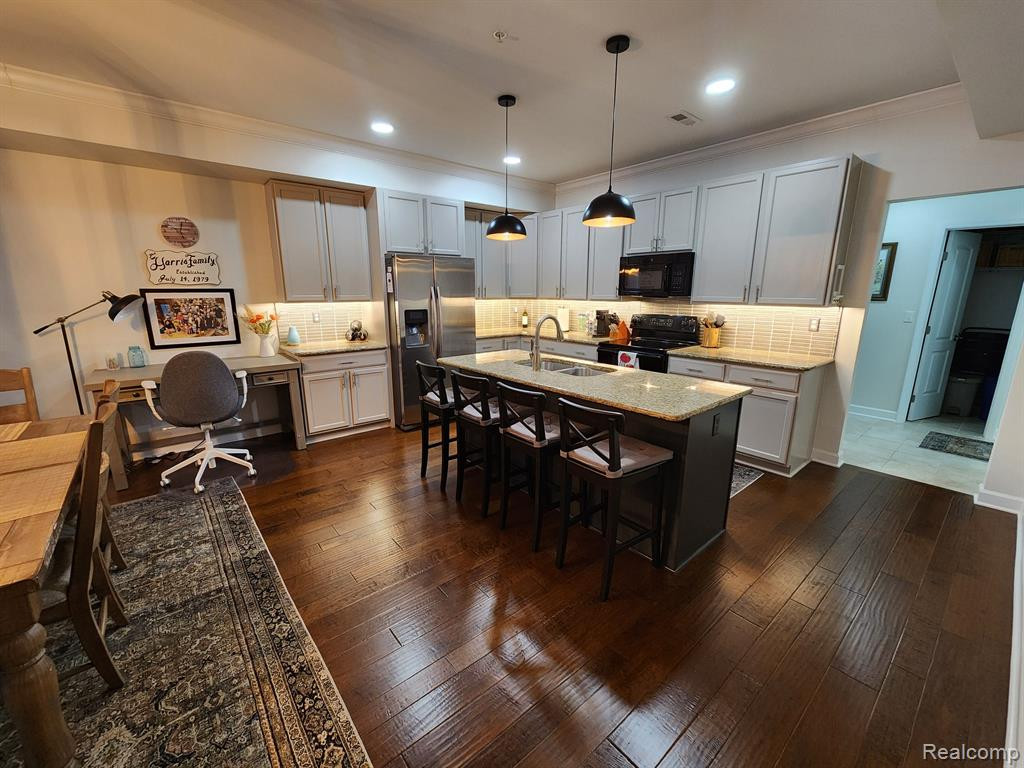 5600 ARBOR CHASE Drive, Ann Arbor, MI 48103 — Photo 2