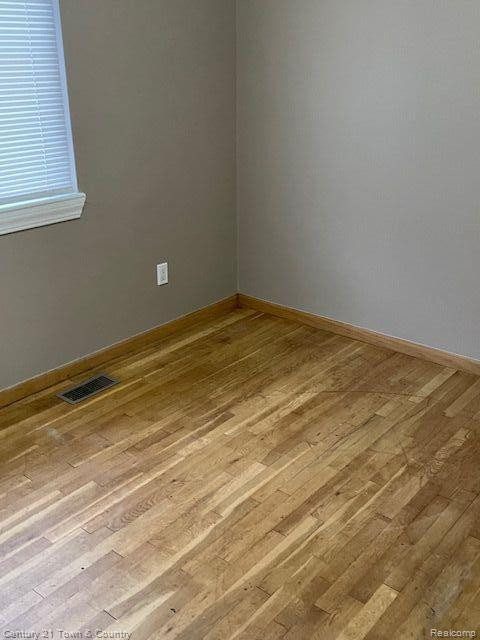 8220 LOZIER Avenue, Warren, MI 48089 — Photo 8
