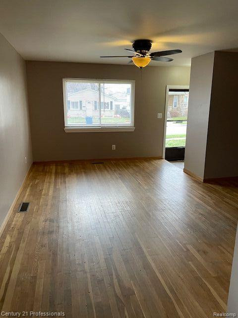 8220 LOZIER Avenue, Warren, MI 48089 — Photo 11