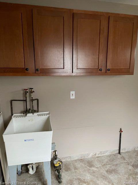 8220 LOZIER Avenue, Warren, MI 48089 — Photo 14