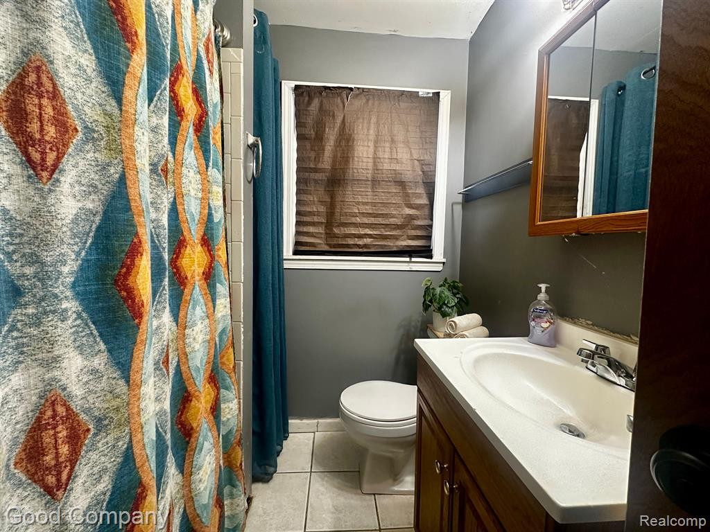642 N PERRY Street, Pontiac, MI 48342 — Photo 12