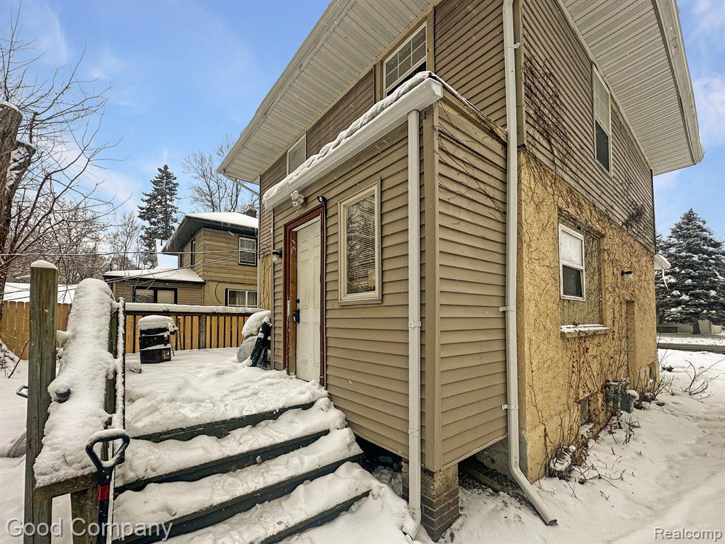 642 N PERRY Street, Pontiac, MI 48342 — Photo 17