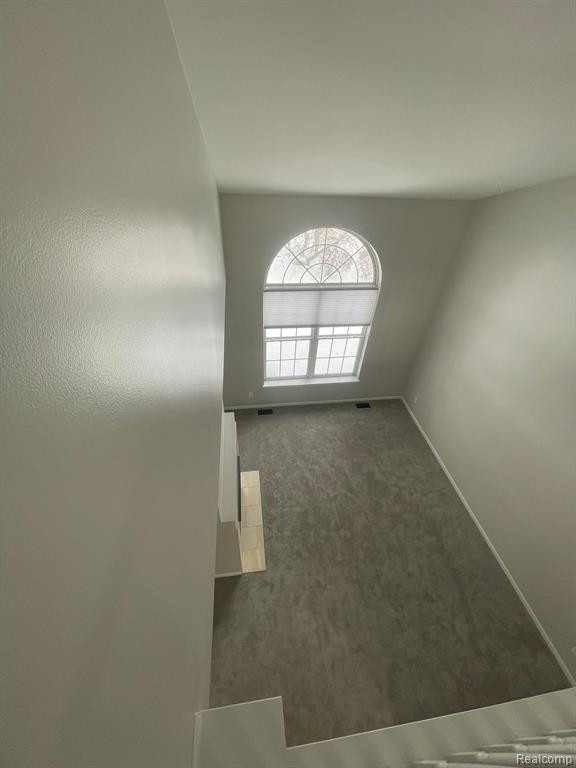 38156 SARATOGA Circle, Farmington Hills, MI 48331 — Photo 5