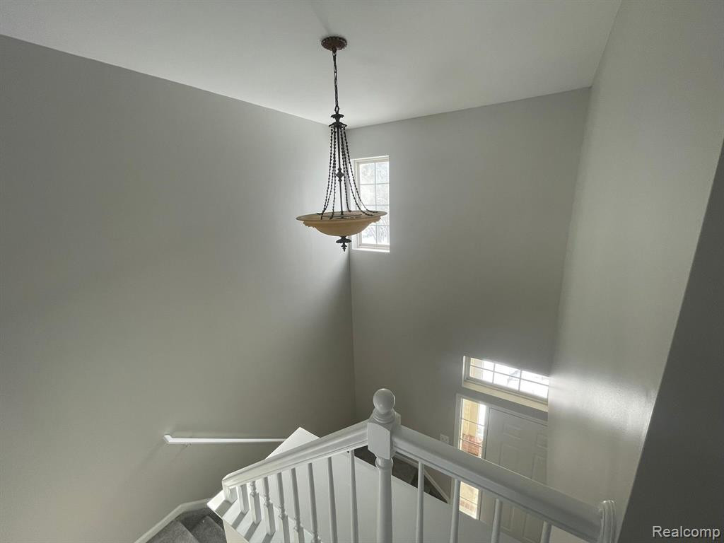 38156 SARATOGA Circle, Farmington Hills, MI 48331 — Photo 6