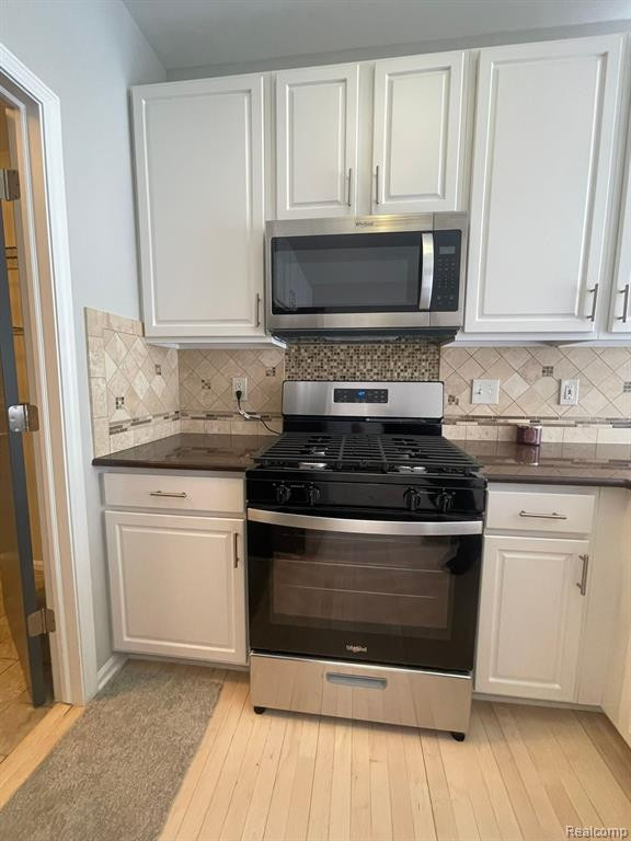 38156 SARATOGA Circle, Farmington Hills, MI 48331 — Photo 20